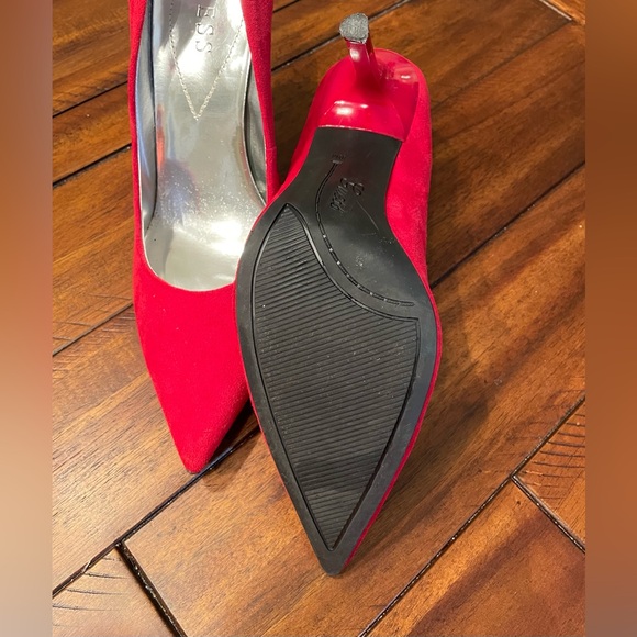Guess Red Suede Pumps 3.5” Heels - Picture 11 of 16